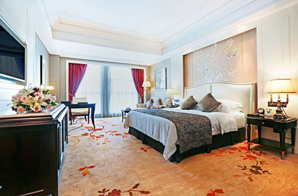 Dragon Dream Hotel Jiaxing Room photo