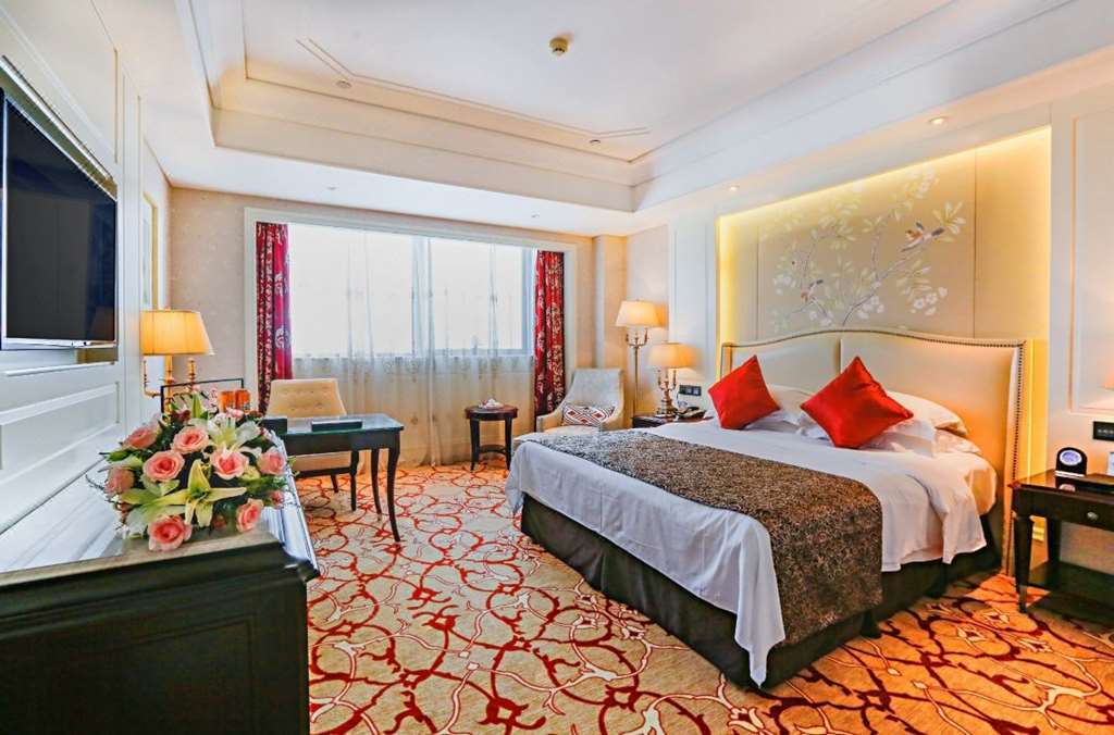 Dragon Dream Hotel Jiaxing Room photo