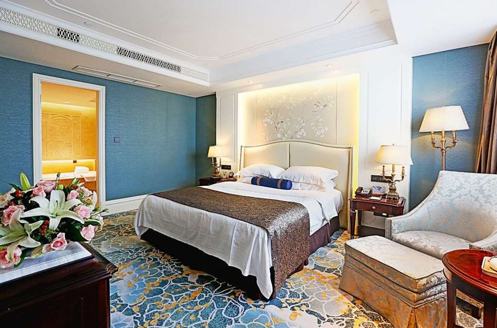 Dragon Dream Hotel Jiaxing Room photo